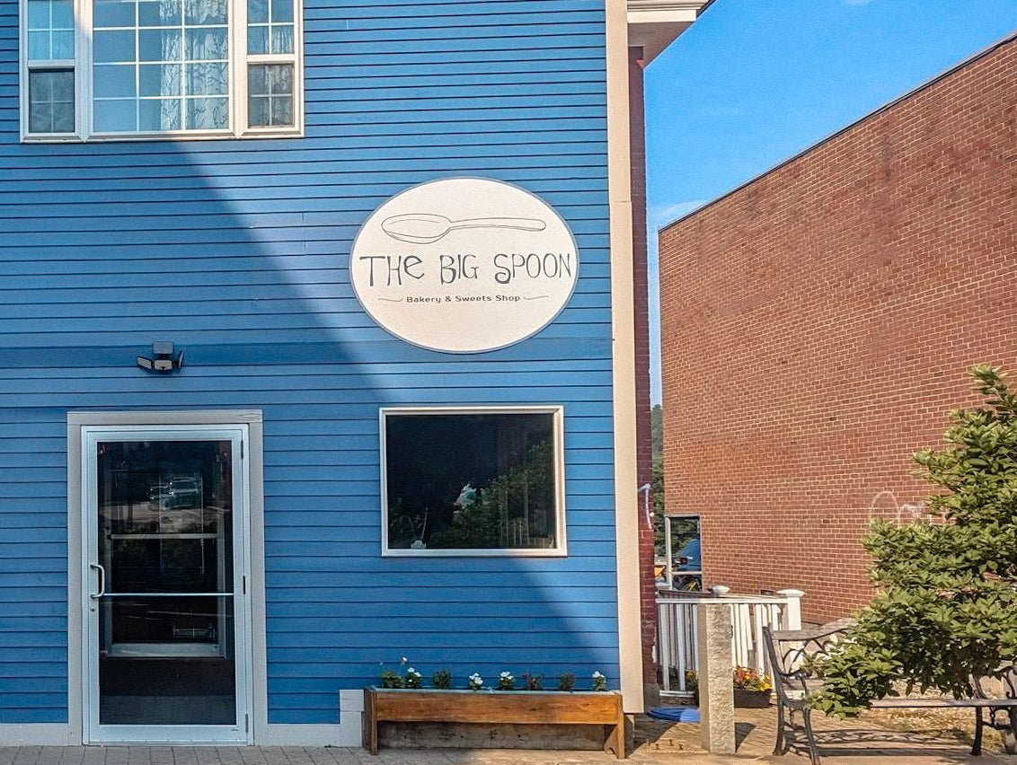 custom outdoor logo sign on front of restaurant